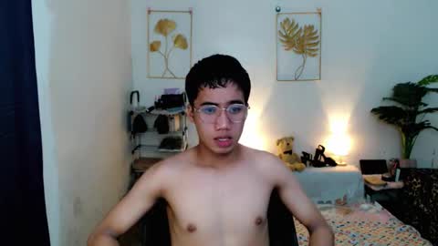 Snapshot of urguy_habibi chatting on 11.19.25 Bib online show from 11.19.25