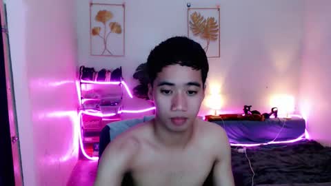 Snapshot of urguy_habibi chatting on 12.20.25 Bib online show from 12.20.25