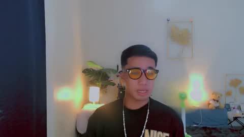 Snapshot of urguy_habibi chatting on 01.12.26 Bib online show from 01.12.26