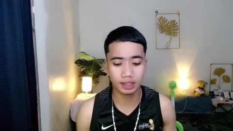 Snapshot of urguy_habibi chatting on 01.13.26 Bib online show from 01.13.26