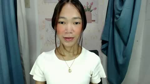 Snapshot of urhot_athena chatting on 06.21.26 urhot_athena online show from 06.21.26