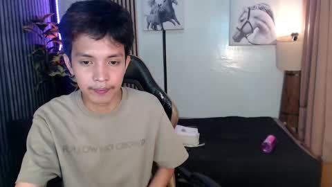 Snapshot of urhot_johny chatting on 04.14.26 urhot_johny online show from 04.14.26