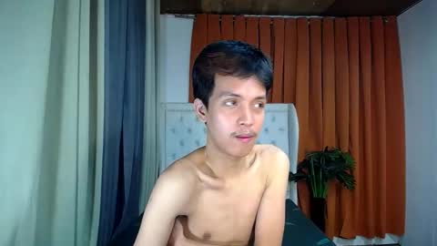 Snapshot of urhot_johny chatting on 04.19.26 urhot_johny online show from 04.19.26