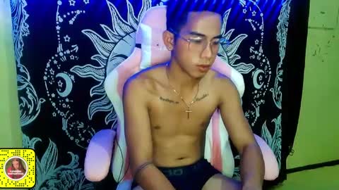 Snapshot of urhot_joshxx chatting on 02.14.25 Josh online show from 02.14.25