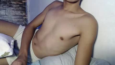 Snapshot of urhotasian_xxx chatting on 10.26.25 urhotasian_xxx online show from 10.26.25