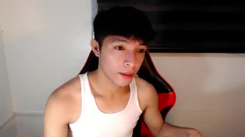 Snapshot of urhotethanxx chatting on 07.12.26 Ethan online show from 07.12.26