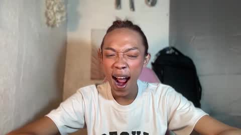 Snapshot of urhotfemboi_jayjay chatting on 05.31.26 itsjayjay online show from 05.31.26