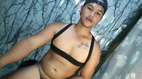 urhotfucker_eric online show from 04.23.26