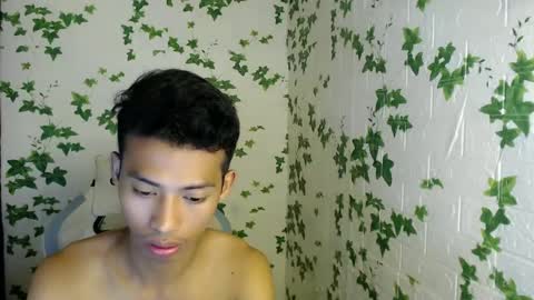 Snapshot of urhotfuckingass chatting on 01.05.25 richard online show from 01.05.25