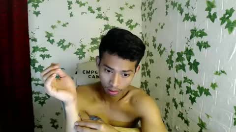 Snapshot of urhotfuckingass chatting on 01.14.25 richard online show from 01.14.25