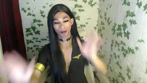 Snapshot of urhotfuckingass chatting on 01.21.25 richard online show from 01.21.25