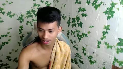 Snapshot of urhotfuckingass chatting on 02.01.25 richard online show from 02.01.25