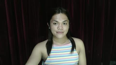 Snapshot of urhottie_bella chatting on 05.11.26 urhottie_bella online show from 05.11.26