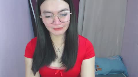 Snapshot of urhottiest_katey chatting on 05.10.26 Katey online show from 05.10.26