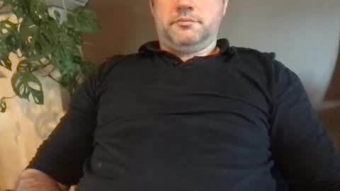 Hung Daddy online show from 11.25.25