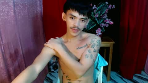 Snapshot of urhunky_boy chatting on 06.23.26 urhunky_boy online show from 06.23.26