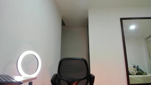 Snapshot of urimare_south chatting on 01.21.25 urimare_south online show from 01.21.25