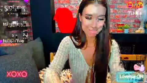 Snapshot of urjoyy chatting on 09.14.25 Alice online show from 09.14.25