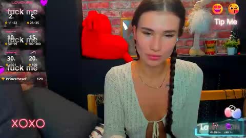 Snapshot of urjoyy chatting on 10.08.25 Alice online show from 10.08.25