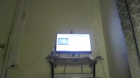 Snapshot of urlovely_hait chatting on 04.15.26 Sham online show from 04.15.26