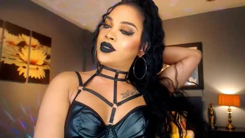 UrMajestyTyra online show from 03.28.26