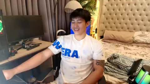 Snapshot of urnatty_guy chatting on 06.29.26 ander online show from 06.29.26