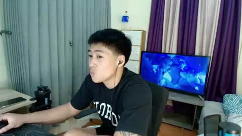 Snapshot of urnatty_guy chatting on 07.19.26 ander online show from 07.19.26