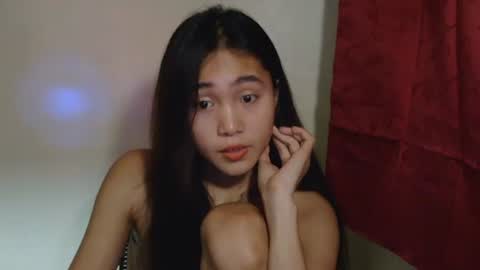 Snapshot of urnaughty_ash chatting on 11.28.25 ashly salgado online show from 11.28.25