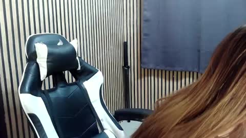 Snapshot of urpinaycutie chatting on 01.08.25 urpinaycutie online show from 01.08.25