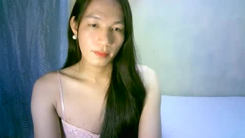 queen julia not into CHEAPGUY online show from 01.06.25