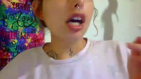 Aniie online show from 10.19.25