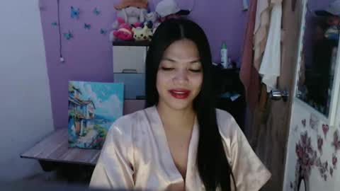Snapshot of urpreciouspinayxxx chatting on 04.24.26 hi im kim online show from 04.24.26