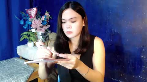 urpretty_girl online show from 12.21.25