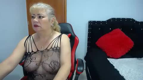 Eveling Blanco  online show from 05.12.26