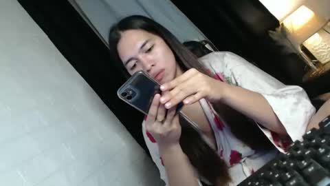 Snapshot of ursweetgirl_thea chatting on 09.13.25 ursweetgirl thea online show from 09.13.25
