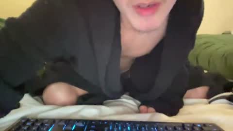 urztrulyy_ online show from 06.28.26