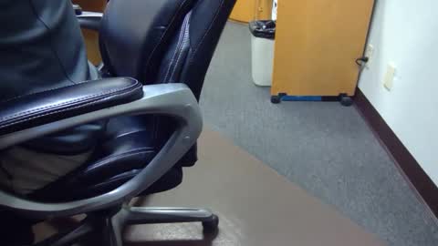 useemie online show from 02.13.25