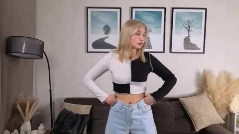 Snapshot of ushacoyt chatting on 03.21.26 Victoria online show from 03.21.26