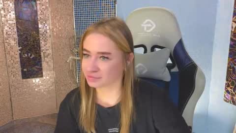 Leila online show from 10.30.25