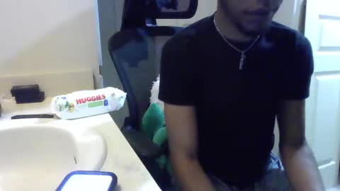 Snapshot of uzithebbc chatting on 12.19.24 uzithebbc online show from 12.19.24