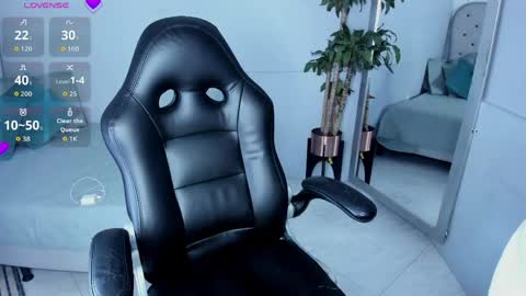 Snapshot of vaiolethsan chatting on 05.02.26 Vaioleth online show from 05.02.26