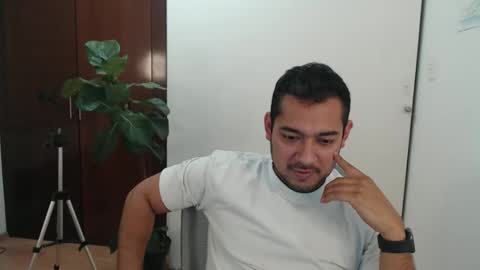 Snapshot of vajkito chatting on 03.10.25 vajkito online show from 03.10.25