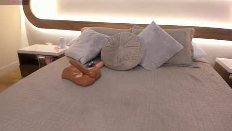 Valentina online show from 10.17.25