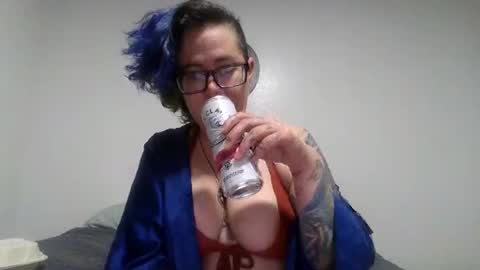 valarieak online show from 09.23.25