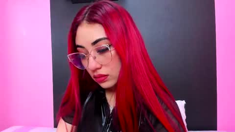 Snapshot of valcherry_ chatting on 02.22.25 Val online show from 02.22.25