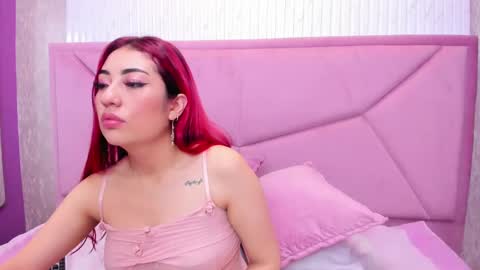 Snapshot of valcherry_ chatting on 03.01.25 Val online show from 03.01.25