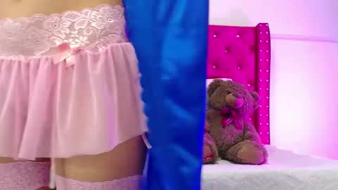 Snapshot of valeamaya chatting on 03.05.25 valeamaya online show from 03.05.25