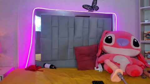 Snapshot of valen_scoott chatting on 03.12.25 valen_scoott online show from 03.12.25