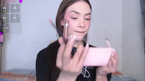 IG-valen mendoza99  twitter valenthompson99 online show from 02.16.26