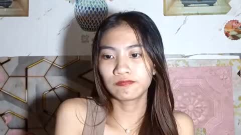 Snapshot of valenciasumney chatting on 07.24.26 Camille online show from 07.24.26
